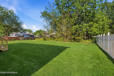 Welcome to this stunning new construction home in the Mapletree - photo 50