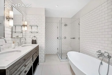 Experience the pinnacle of waterfront living at 360 Furman - photo 10