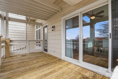 Welcome to 18009 Kings Point Drive, Unit R, located in the - photo 15
