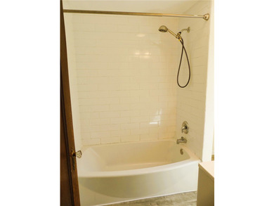 Charming three-bedroom Colonial filled with timeless character - photo 16