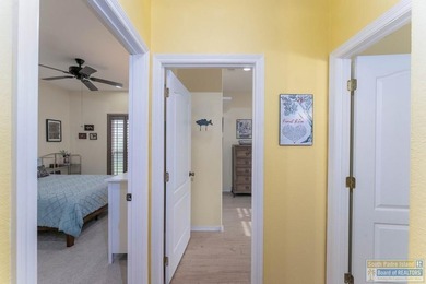 Experience the feeling of coming home to comfort, style & - photo 22