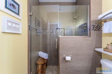 Experience the feeling of coming home to comfort, style & - photo 24