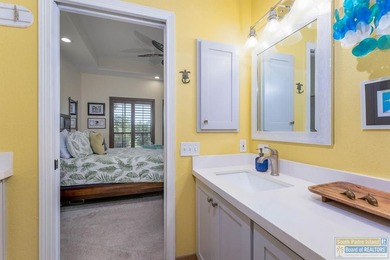 Experience the feeling of coming home to comfort, style & - photo 32