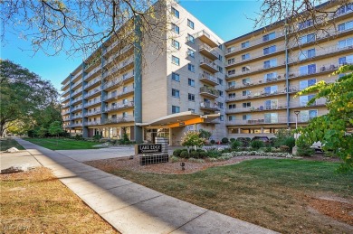 Lake Erie - Cuyahoga County Condo For Sale in Cleveland Ohio