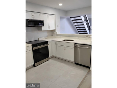 3 percent closing help offered. No FHA offers accepted. Almost - photo 4