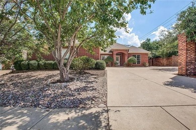 (private lake, pond, creek) Home Active Under Contract in Arlington Texas