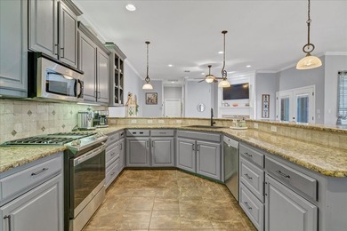Nestled inside of Fountain Village, a Gated Community, this - photo 9