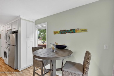 Tucked away in Lakeside Villa Condominiums, this charming - photo 18