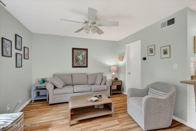 Tucked away in Lakeside Villa Condominiums, this charming - photo 19