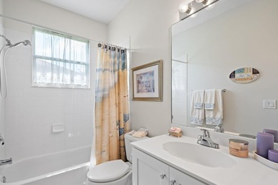 Welcome to this waterfront single-story residence in Country - photo 20