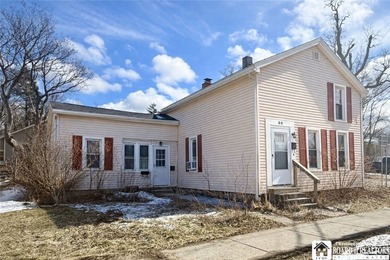 Lake Erie Home For Sale in Silver Creek New York