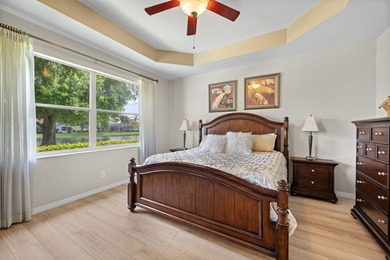 Welcome to this waterfront single-story residence in Country - photo 21