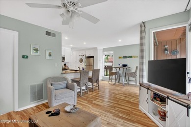 Tucked away in Lakeside Villa Condominiums, this charming - photo 22