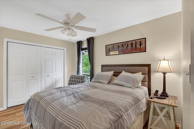 Tucked away in Lakeside Villa Condominiums, this charming - photo 28
