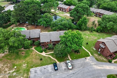 Tucked away in Lakeside Villa Condominiums, this charming - photo 41