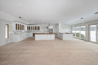 Waterfront opportunity with extraordinary potential in Northport - photo 4