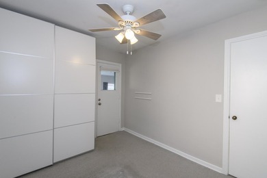 Move right into this well-maintained 2-bedroom, 1-bath Milwaukee - photo 9
