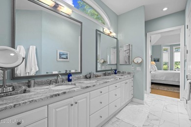Immaculate and perfectly positioned with a spectacular long - photo 38