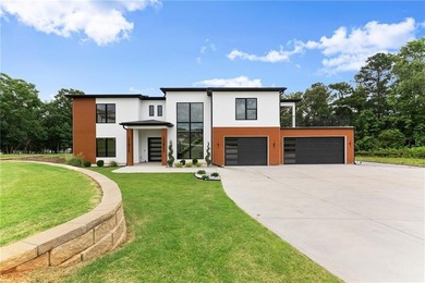 Lake Hartwell Home Sale Pending in Hartwell Georgia