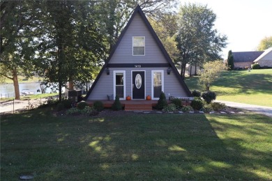 Holiday Lake Home For Sale in Edwardsville Illinois