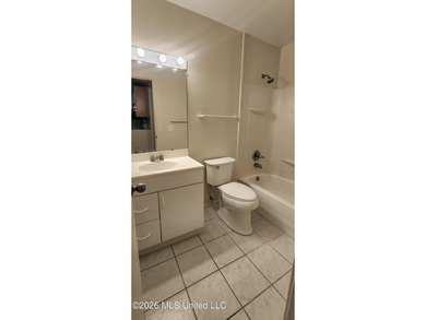 Welcome home to this charming, move-in-ready condo in Rivendell - photo 14
