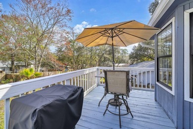POOL HOME IN THE HEART OF NICEVILLE - ask about SELLER credit - photo 24