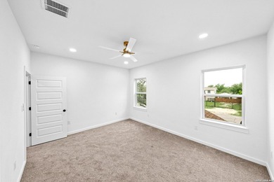 **OPEN HOUSE 7/19 11AM-1PM**Experience elevated living in this - photo 24
