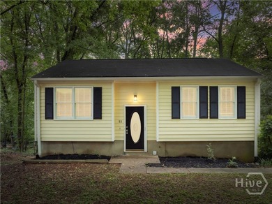 Nestled on a quiet, tree-lined street surrounded by mature trees - photo 26