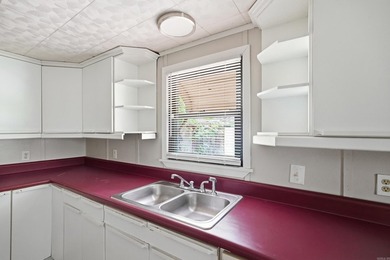 This move in ready home offers 3 bedrooms, 1 1/2 baths with - photo 12