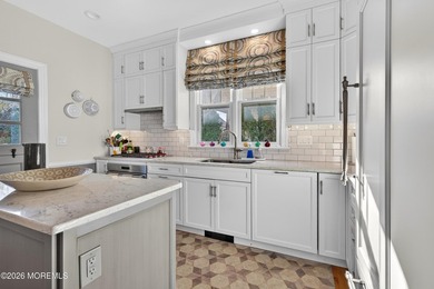 Your very own beautiful beach house available for this summer! - photo 13