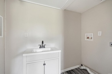 This move in ready home offers 3 bedrooms, 1 1/2 baths with - photo 22