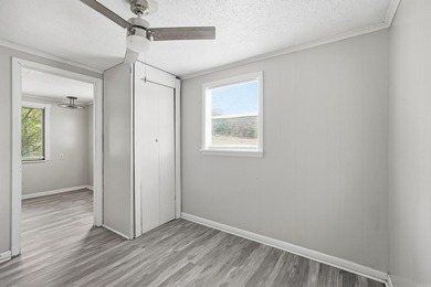 This move in ready home offers 3 bedrooms, 1 1/2 baths with - photo 23