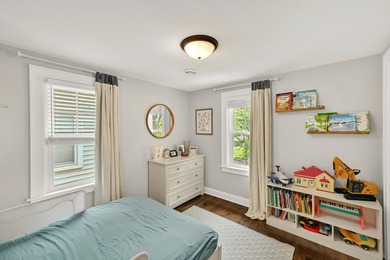 Welcome to 912 E Meadow! This timeless colonial is filled with - photo 25