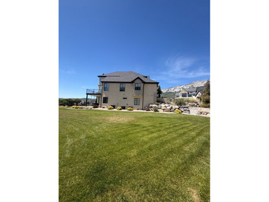 This beautiful home is in one of the most exclusive - photo 5