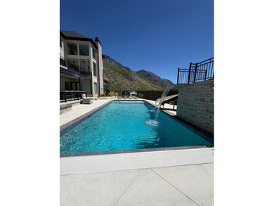 This beautiful home is in one of the most exclusive - photo 8