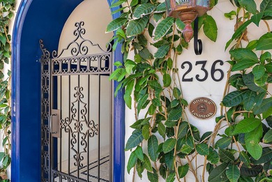 Live the Palm Beach lifestyle in this fully furnished, designer - photo 3