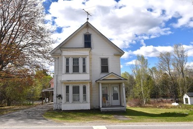 You'll find more house than you expect from the street with this - photo 1