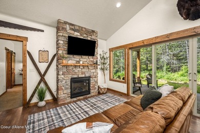 Spectacular North Idaho Rustic Mountain home! This stunning - photo 3