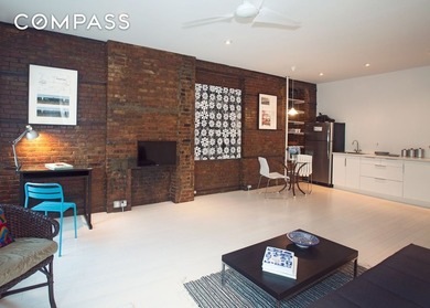 PETS ALLOWED CONFIDENTIAL EXECUTIVE OVERVIEW This Mixed-use - photo 4