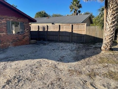Great location off 30-A in the Brickyard. 3 BR and one and one - photo 6