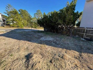 Great location off 30-A in the Brickyard. 3 BR and one and one - photo 7