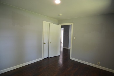 ** NEW PRICE NOW REDUCED** Great home for the outdoor water - photo 8
