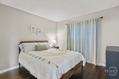 Come discover the convenience of living at Windsor Crossing! - photo 11