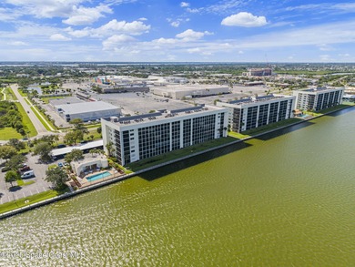 (private lake, pond, coastal) Condo For Sale in Merritt Island Florida