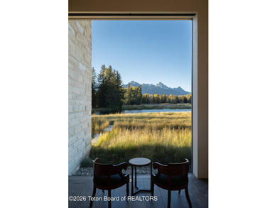 Set in the exquisite Bar B Bar Ranch, this 36-acre - photo 11