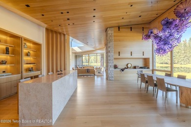 Set in the exquisite Bar B Bar Ranch, this 36-acre - photo 14