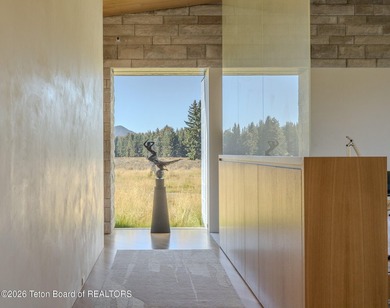Set in the exquisite Bar B Bar Ranch, this 36-acre - photo 18