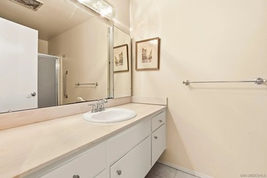 Perched at the top of the hill in Del Cerro, this single-story 4 - photo 20
