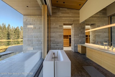 Set in the exquisite Bar B Bar Ranch, this 36-acre - photo 20