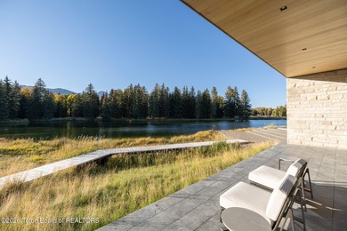 Set in the exquisite Bar B Bar Ranch, this 36-acre - photo 23